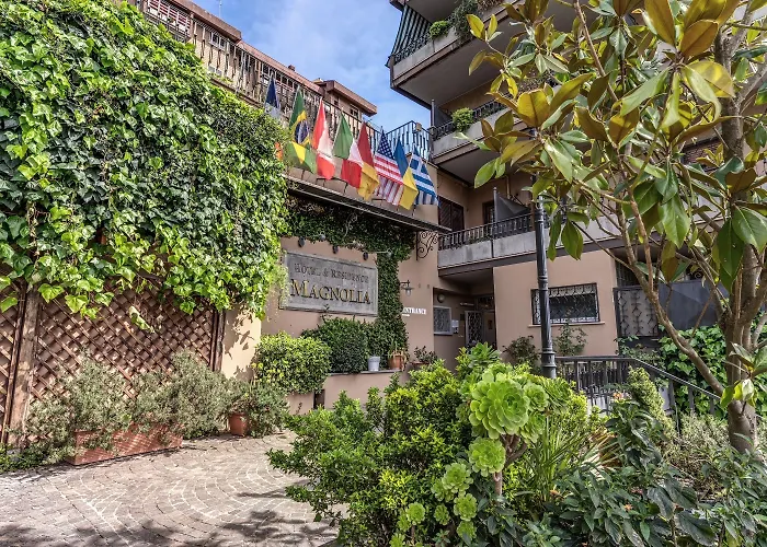 Magnolia Hotel 3*